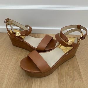 Michael Kors Jaliyah Charm Sandal Size 7.5M